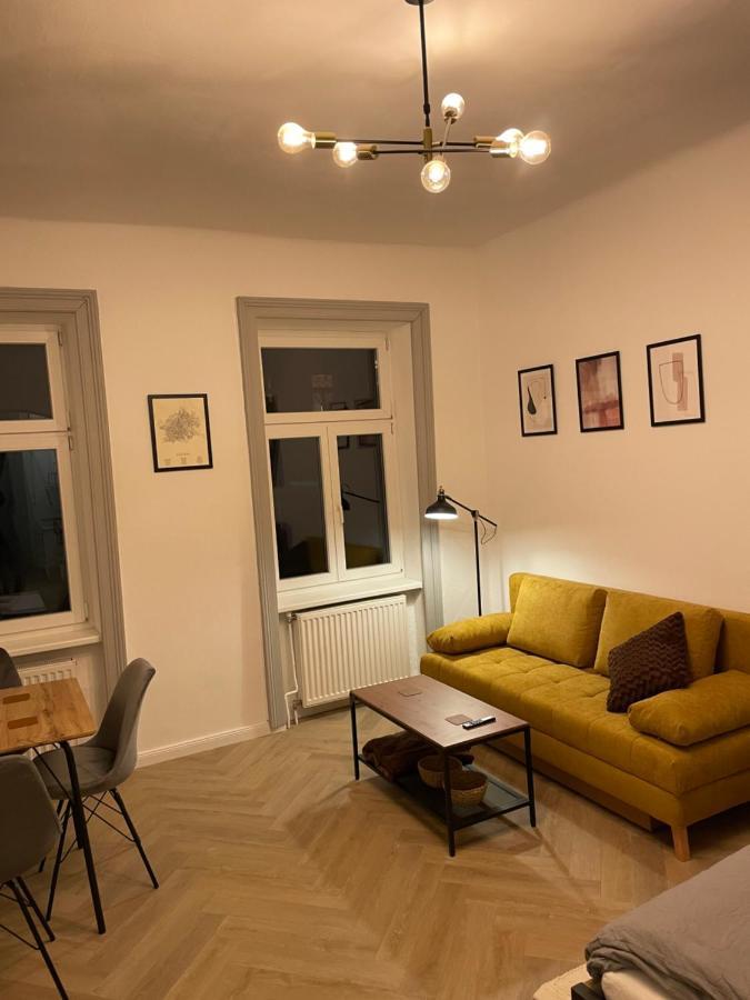 Trendy Apartment Near Schloss Schonbrunn Wina Bagian luar foto